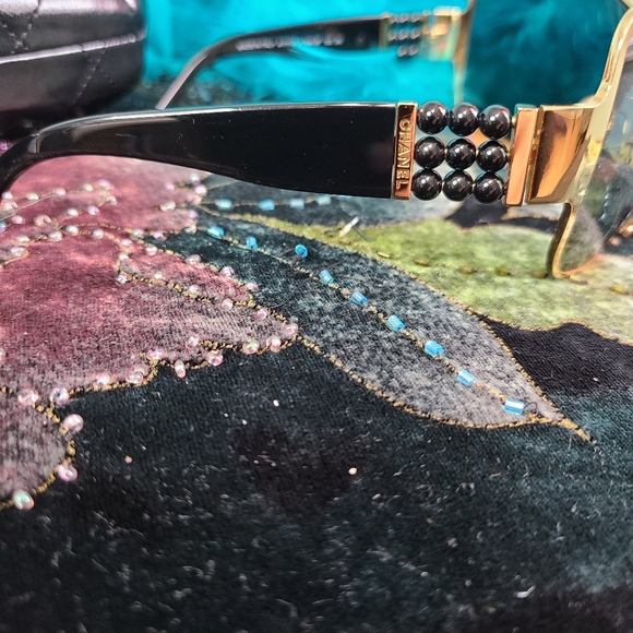 EUC Chanel Sunglasses - Picture 4 of 7